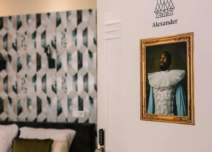 Center Located Alexander Tilburg