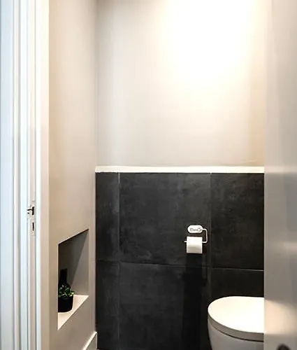 Center Located Alexander Appartement Tilbourg