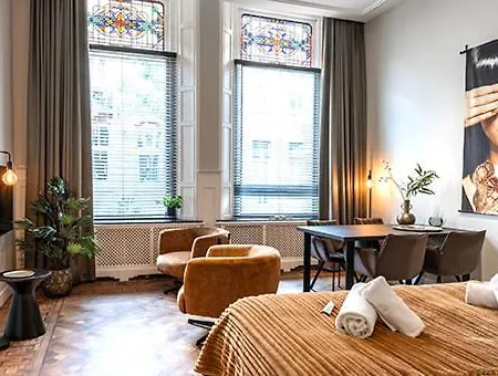 Apartamento Center Located Alexander